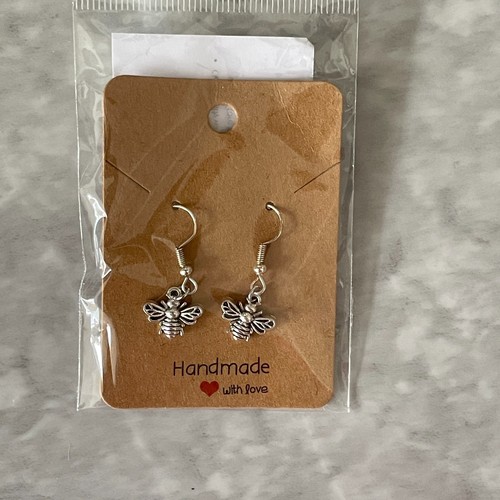 Taschenumarmung - ,